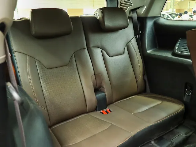 Used Jeep Meridian Limited (O) 4x2 AT [2024-2026] in Bangalore