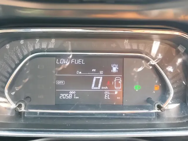 Used Tata Nexon Smart Plus (S) Petrol 1.2L Turbo 5 Speed Manual in Kolkata