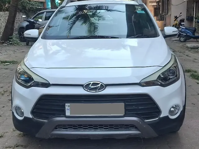 Used 2016 Hyundai i20 Active in Mumbai