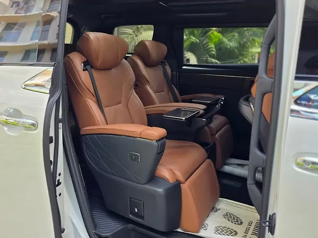 Used Toyota Vellfire VIP – Executive Lounge Hybrid (Electric + Petrol) Automatic in Mumbai