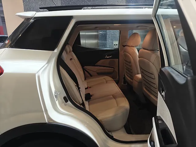 Used Mahindra XUV300 [2019-2024] W8 (O) 1.5 Diesel in Ahmedabad