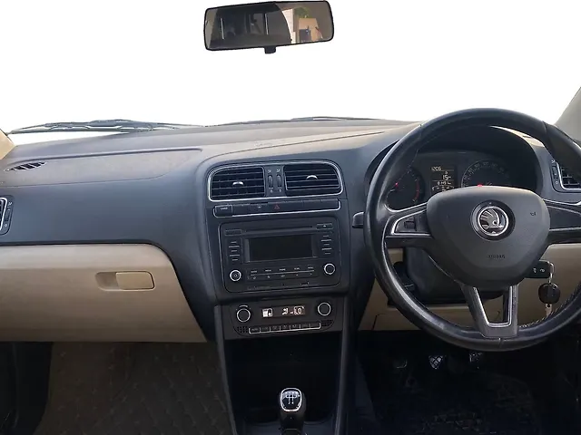 Used Skoda Rapid Ambition 1.6 MPI in Jaipur