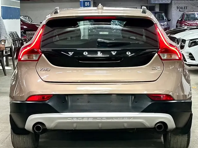 Used Volvo V40 [2015-2016] D3 R-Design in Mumbai