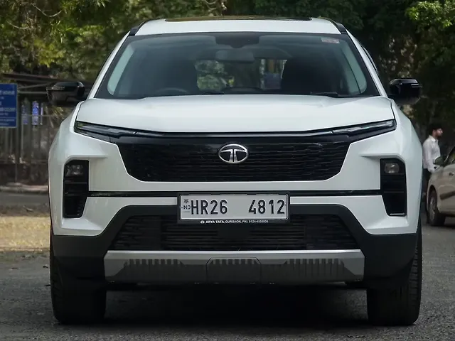 Used 2025 Tata Safari in Delhi