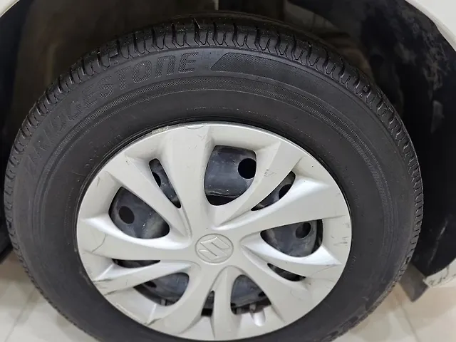 Used Maruti Suzuki Swift [2021-2024] VXi in Kanpur