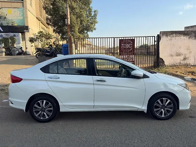 Used Honda City 4th Generation V CVT Petrol [2017-2019] in Ahmedabad