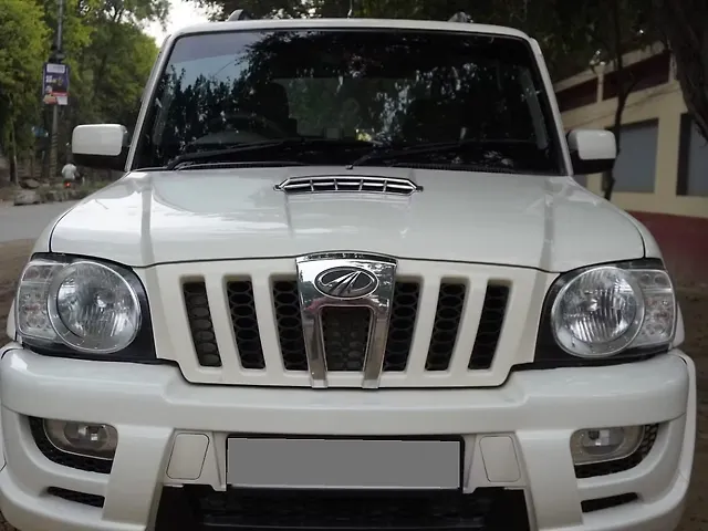 Used 2014 Mahindra Scorpio in Lucknow