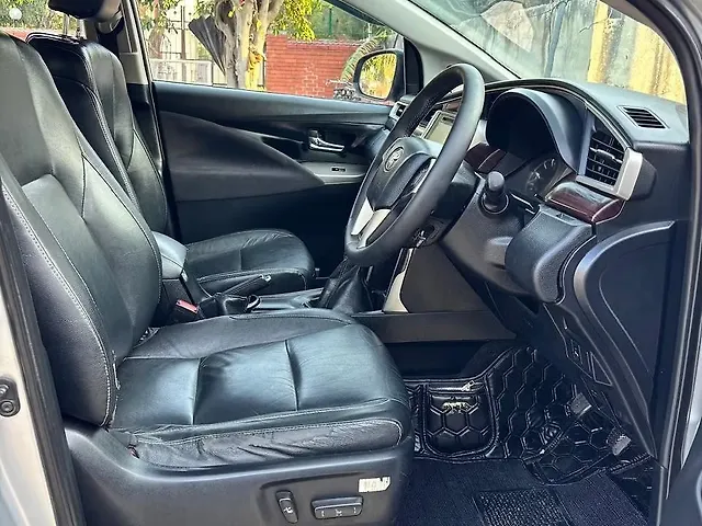 Used Toyota Innova Crysta [2016-2020] 2.4 Z 7 STR in Chandigarh