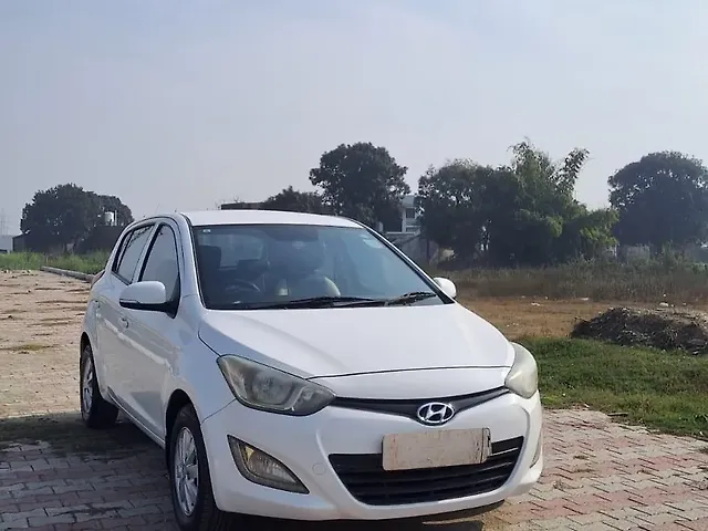 Used Hyundai i20 [2012-2014] Sportz 1.4 CRDI in Rudrapur