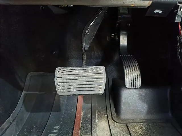 Used Mahindra Thar [2020-2025] LX Hard Top Petrol AT 4WD in Bangalore