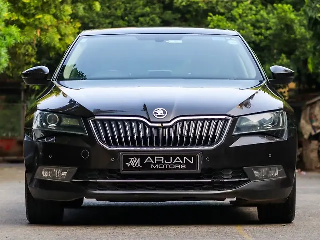 Used 2017 Skoda Superb in Delhi