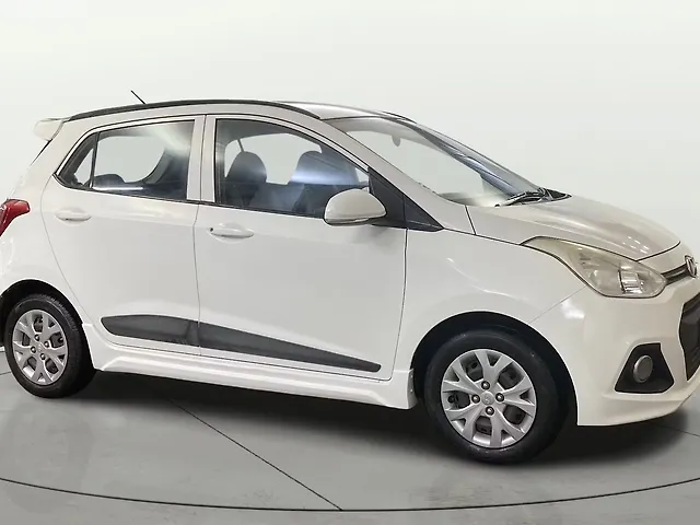 Used 2015 Hyundai Grand i10 in Delhi