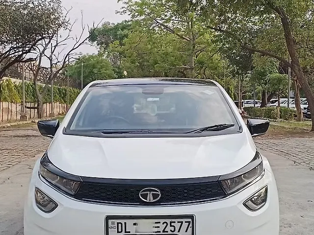 Used 2023 Tata Altroz in Delhi