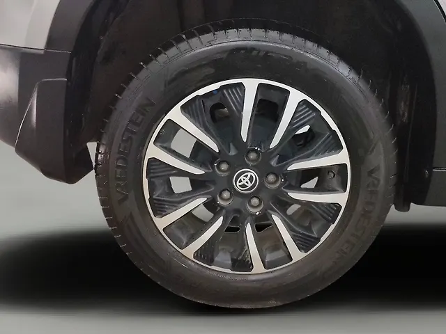 Used Toyota Urban Cruiser Premium Grade MT in Pune