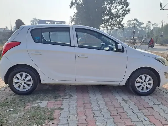 Used Hyundai i20 [2012-2014] Sportz 1.4 CRDI in Rudrapur