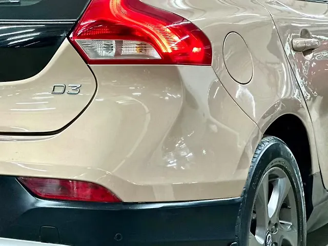 Used Volvo V40 [2015-2016] D3 R-Design in Mumbai