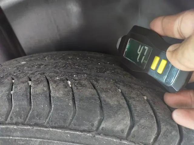 Used Maruti Suzuki Vitara Brezza [2020-2022] LXi in Bangalore