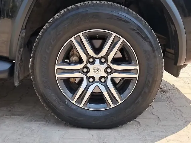Used Toyota Fortuner 4x2 2WD Diesel 2.8L Turbo Automatic in Delhi