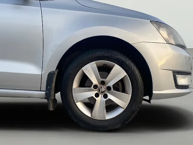 Used Skoda Rapid Ambition 1.6 MPI in Jaipur