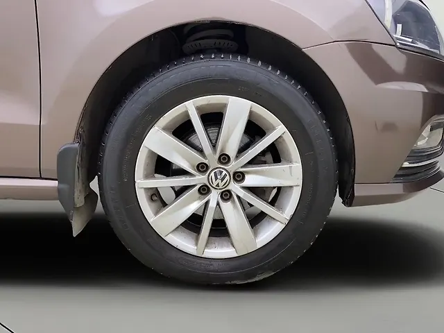 Used Volkswagen Ameo Highline Plus 1.5L AT (D)16 Alloy in Thane