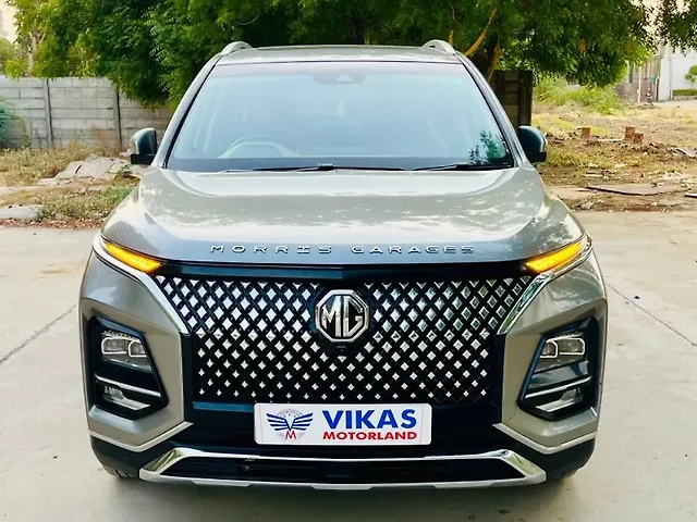 Used 2023 MG Hector Plus in Ahmedabad
