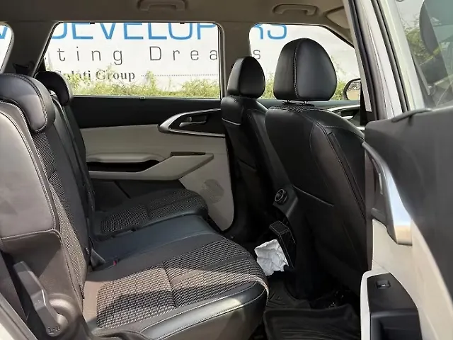 Used Kia Carens [2022-2023] Prestige Plus 1.4 Petrol MT 7 STR in Mumbai