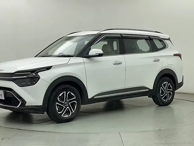 Used 2022 Kia Carens in Mumbai