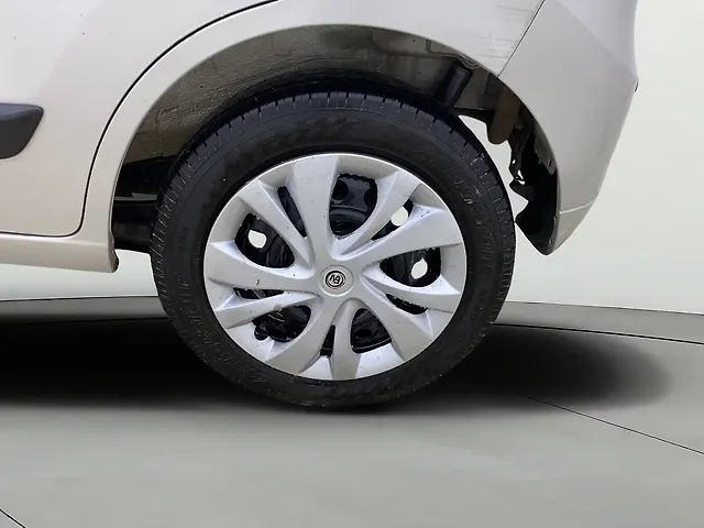 Used Maruti Suzuki Wagon R 1.0 [2014-2019] VXI in Ahmedabad