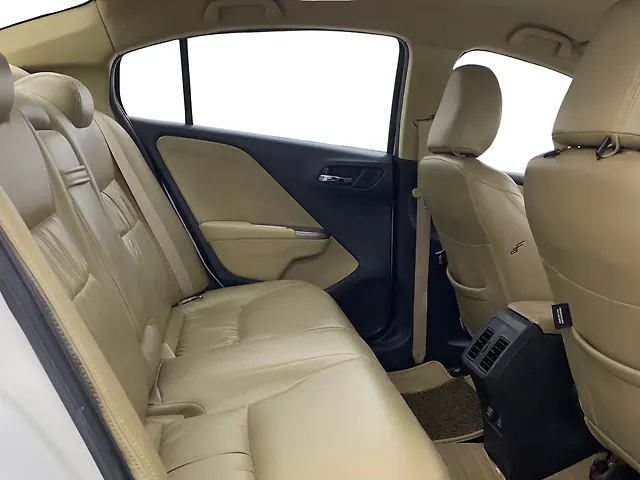 Used Honda City 4th Generation V Petrol [2017-2019] in Noida