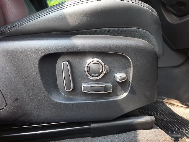 Used Land Rover Range Rover Velar HSE Dynamic 2.0 Diesel in Mumbai