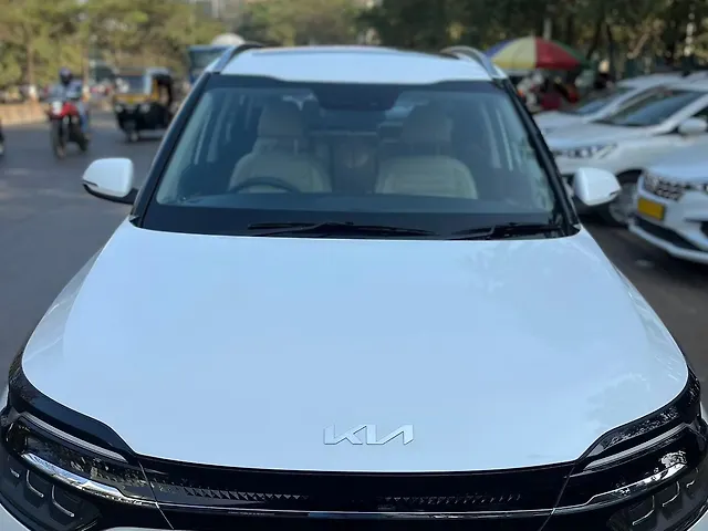 Used 2022 Kia Carens in Mumbai