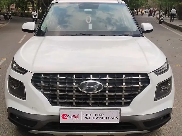Used 2020 Hyundai Venue in Agra