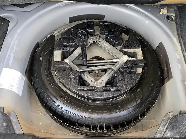 Used Volkswagen Ameo Highline Plus 1.5L AT (D)16 Alloy in Thane