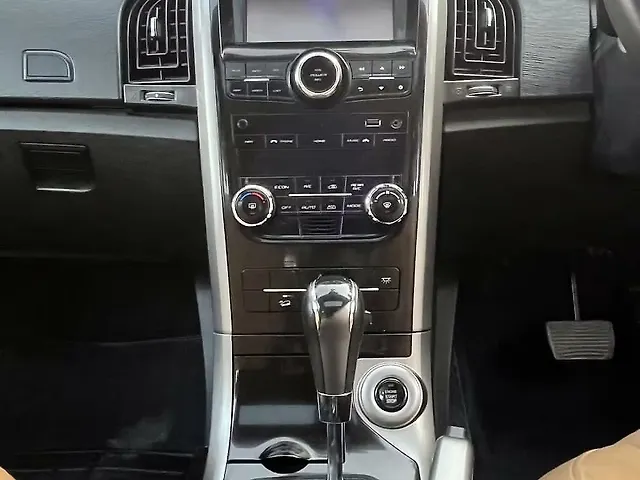 Used Mahindra XUV500 W9 [2018-2020] in Chandigarh