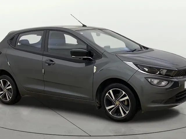 Used 2023 Tata Altroz in Mumbai