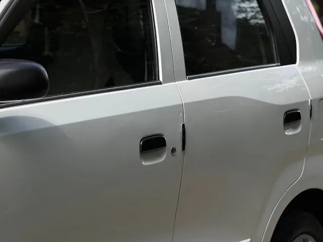 Used Maruti Suzuki Wagon R 1.0 [2010-2013] LXi CNG in Mumbai