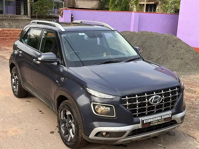 Used 2020 Hyundai Venue in Kolkata