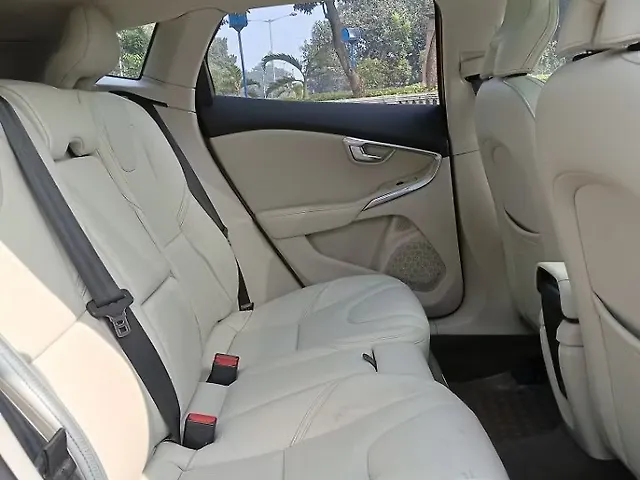 Used Volvo V40 Cross Country [2013-2016] D3 Inscription in Kolkata
