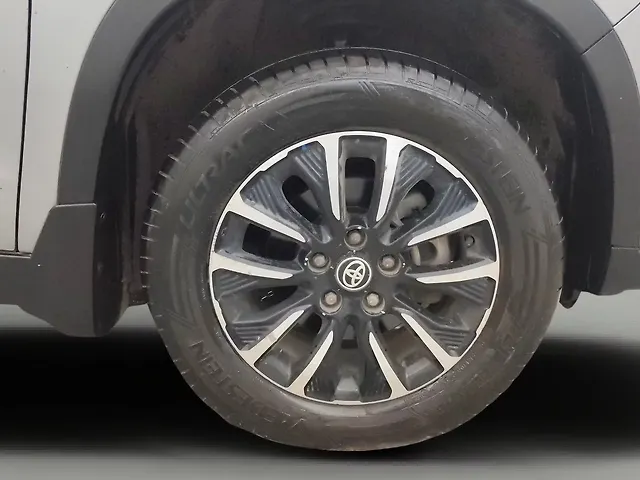 Used Toyota Urban Cruiser Premium Grade MT in Pune