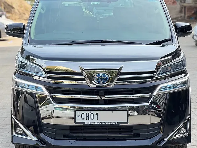 Used 2022 Toyota Vellfire in Jalandhar