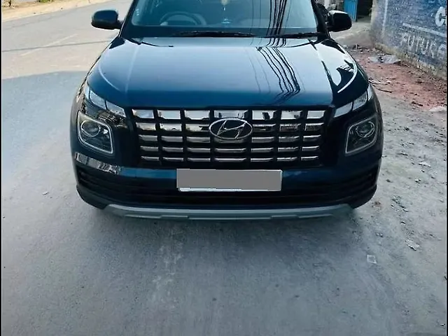 Used 2022 Hyundai Venue in Allahabad