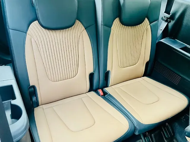 Used Hyundai Alcazar Signature 1.5 Petrol DCT 6STR [2024-2025] in Ahmedabad