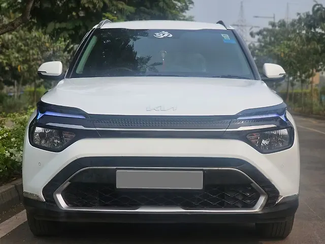 Used 2023 Kia Carens in Mumbai