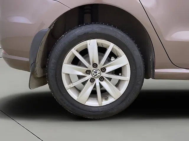 Used Volkswagen Ameo Highline Plus 1.5L AT (D)16 Alloy in Thane