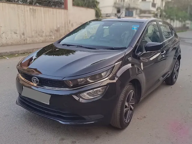 Used 2022 Tata Altroz in Delhi