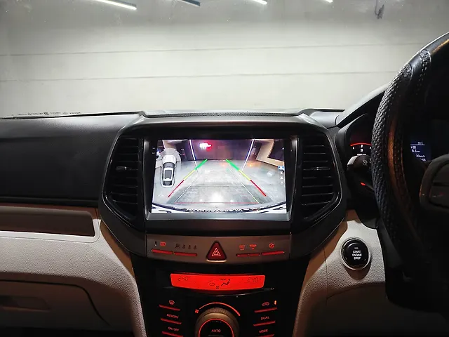 Used Mahindra XUV300 [2019-2024] W8 (O) 1.5 Diesel [2020] in Ahmedabad