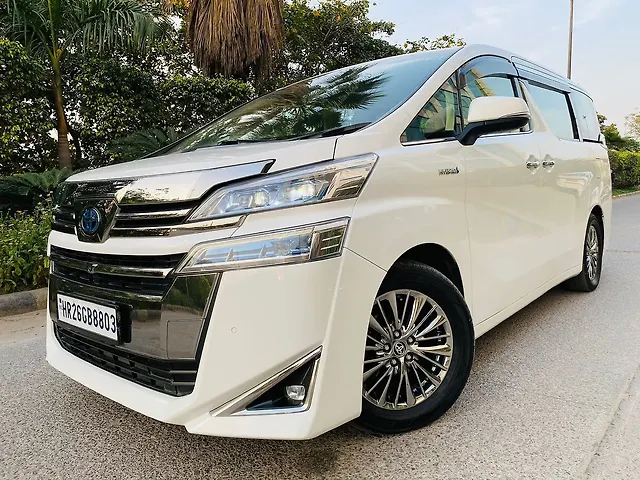 Used 2021 Toyota Vellfire in Delhi