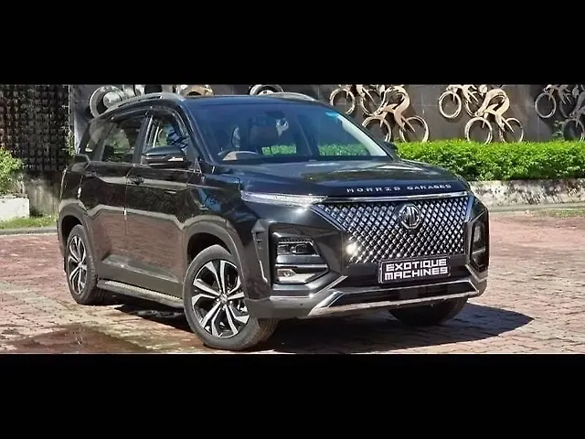 Used MG Hector Plus [2023-2025] Blackstorm 1.5 Turbo Petrol CVT 7 STR in Lucknow