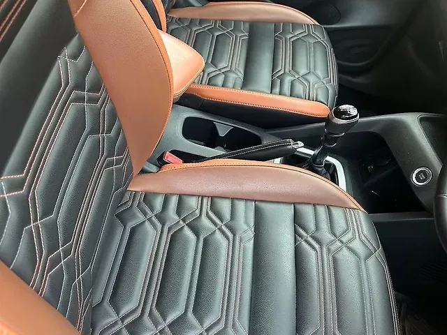 Used Nissan Magnite Tekna Petrol Manual in Thane