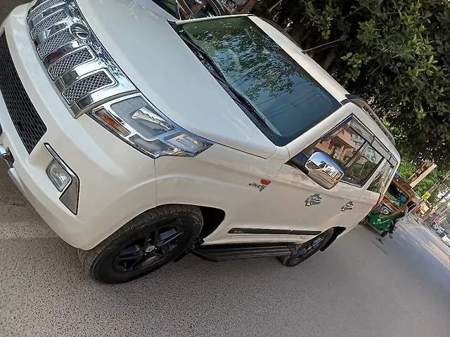 Used Mahindra TUV300 PLUS P8 in Patna